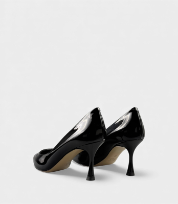 Вид ззаду на жіночі лаковані туфлі Ninalilou Helen Black