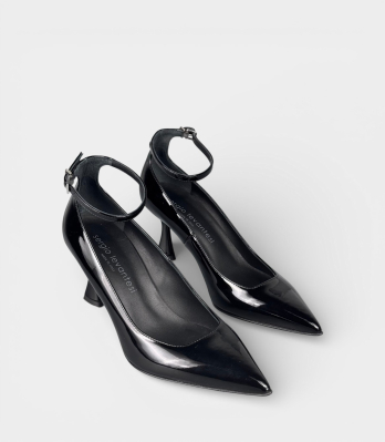 Жіночі туфлі Sergio Levantesi чорні slingback з ремінцем, вид збоку на пару